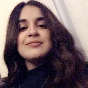 Meet your Posher, Daniela